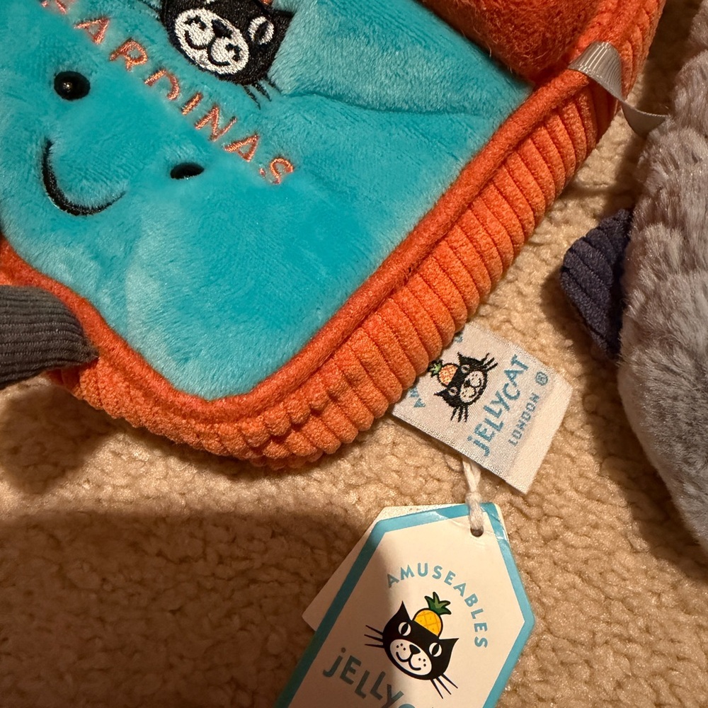 Jellycat Amuseables Sardine Tin - Picture 4 of 4